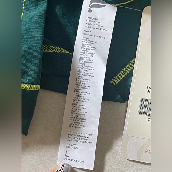 Fabletics Women's Nara Half Zip Hoodie Rainforest/Citron Color Size L NWT - Picture 12 of 16